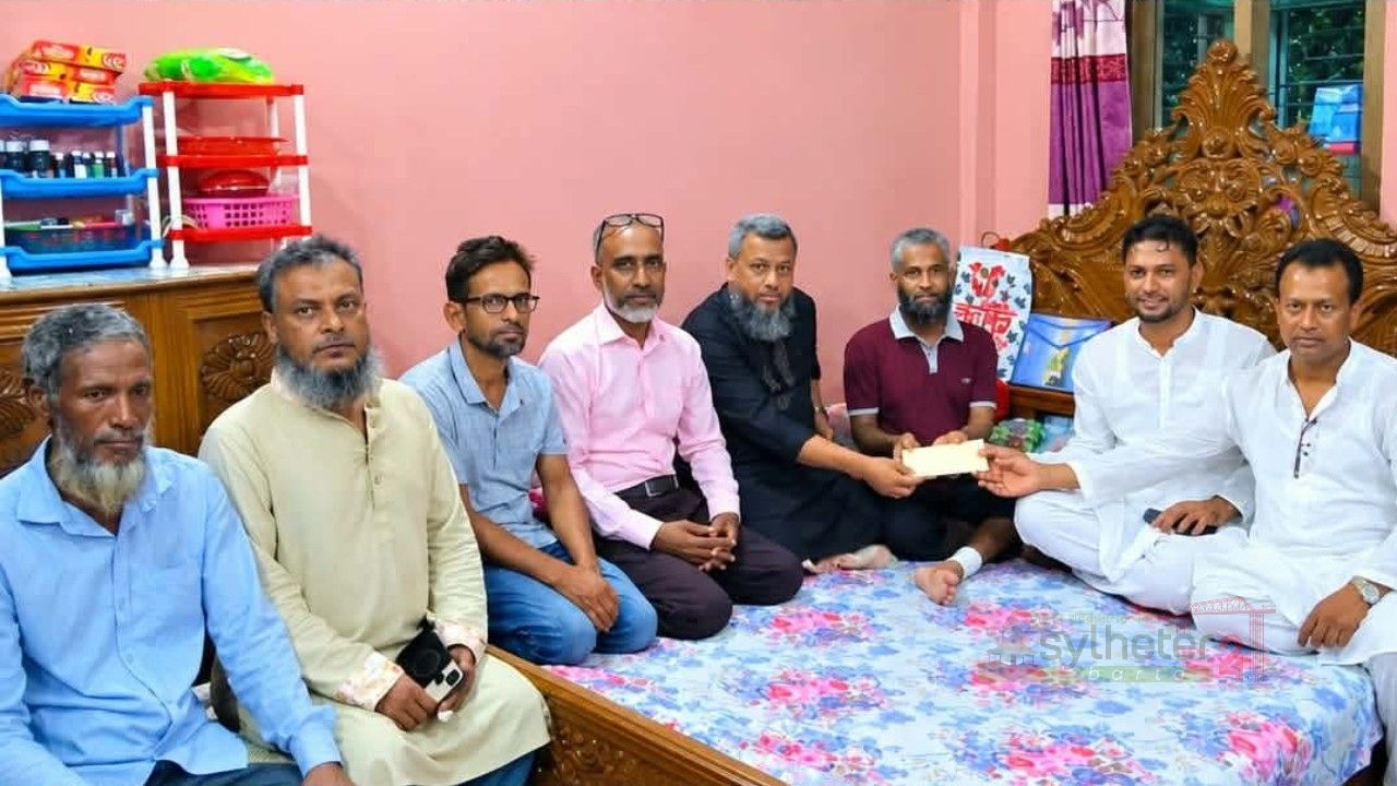 বালাগঞ্জে অসুস্থ মছরুর ও মৃত আছার মিয়ার পরিবারের পাশে গহরপুর অ্যাসোসিয়েশন ইউকে